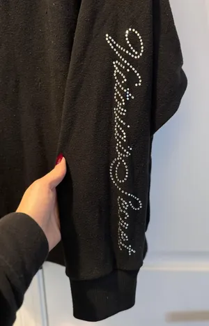 Victorias Secret Crewneck thumbnail 3