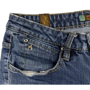 Aura by Wrangler Low Rise Jeans Instant Slimming Women Size 8 Short Boot Cut Leg thumbnail 6