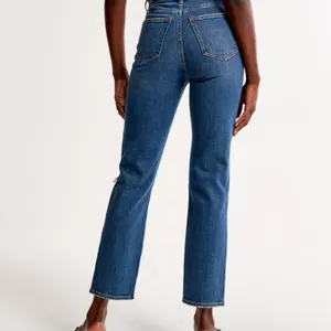 Abercrombie Ultra High Rise Ankle Straight Jeans thumbnail 5