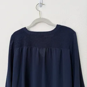 [Ann Taylor] Navy Blue V-Neck Chiffon Blouse 3/4 Length Sleeves Work Sz Large L thumbnail 4