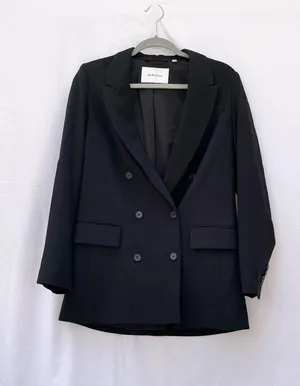 ARITZIA | BABATON BLACK DOUBLE BREASTED BLAZER SIZE 0 thumbnail 1