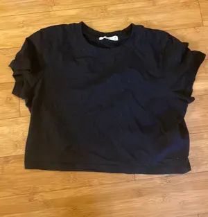 Cotton On Crop Short Sleeve Top thumbnail 1