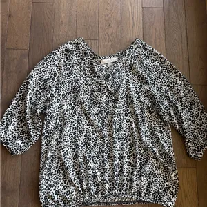 LOFT Black and White Animal Print Blouse thumbnail 1