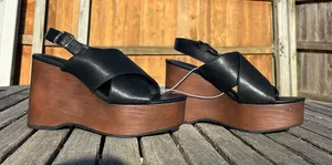 Universal Threads Women's Naomi Wood Wedge Heels size 8.5 spring‎ summer cottage thumbnail 1