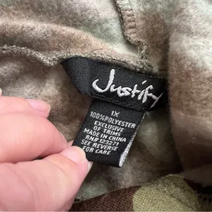 Justify Camo Print Pullover Hoodie Women’s Size 1X thumbnail 2