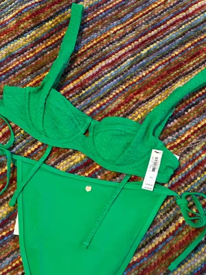 Victoria's Secret Emerald Green Two-Piece Bikini Set 32A top & small bottom NWT thumbnail 12