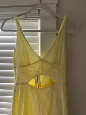 Yellow Maxi Dress Size 8 thumbnail 2