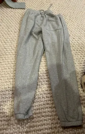 Gray Baggy Sweatpants Size M thumbnail 3