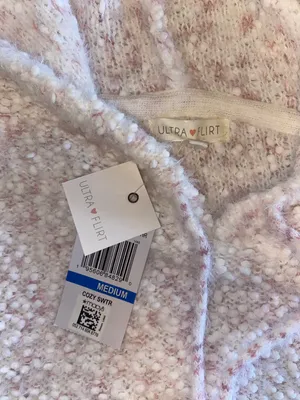 Cozy Pink Cropped Sweater thumbnail 4