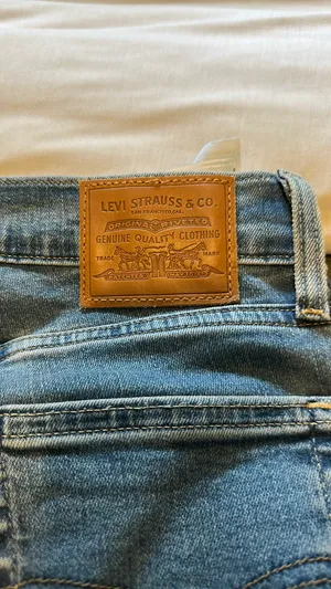 724 High-Rise Levi’s Straight thumbnail 3