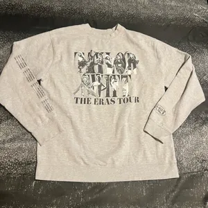 Womens XL official Taylor Swift The Eras Tour Gray Crewneck Sweatshirt thumbnail 1