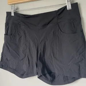 Mountain Hardwear Athletic Outdoor Hiking Shorts Gorpcore Black Women's Size Med thumbnail 3