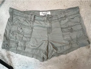American Rag Cargo Shorts Women Olive Green Multi-Pocket Cotton Blend - Size 13 thumbnail 1