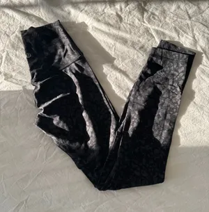 Lululemon Align Leggings 25" thumbnail 1