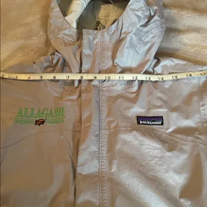 Patagonia Light Gray Hooded Jacket thumbnail 11