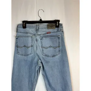 Wrangler Jeans Women’s Slim Straight Light Wash Blue 5-Pocket Inseam 32"" thumbnail 8