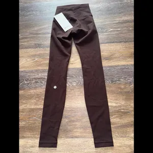 Lululemon Wunder Train High Rise 28” Espresso Size 0 NWT thumbnail 3