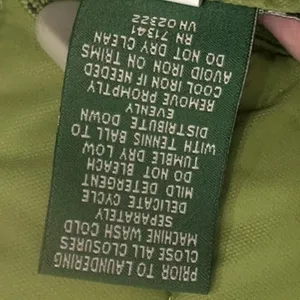 LL Bean Women M Quilted Reversible Goose Down Cold Weather Green Puffer Vest‎ thumbnail 10