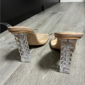 Brand new heels Size 9 thumbnail 5