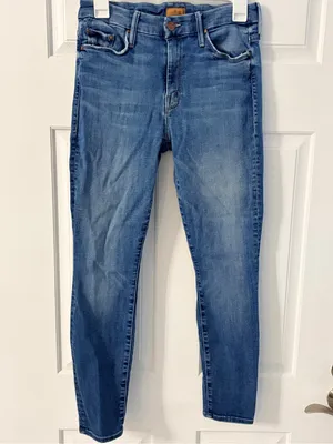 MOTHER Skinny Jeans in Medium Blue Wash thumbnail 2