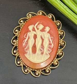 Vintage Unsigned Three Ladies Victorian Cameo Brooch thumbnail 2