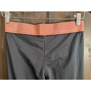 Nike Pro Women Dri-Fit Training Mid Rise‎ Rose Gold Leggings Size M thumbnail 4
