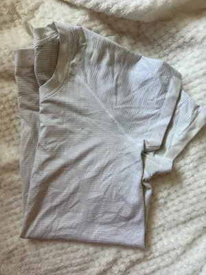 Lululemon Align Shirt thumbnail 1