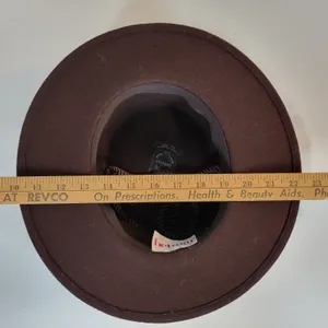 Wool hat‎ Brown thumbnail 2