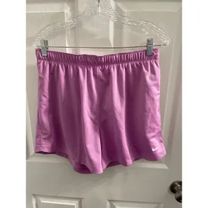 Nike Women's Attack Dri-FIT Mid-Rise Shorts Size M Light Magenta New With Tags thumbnail 4