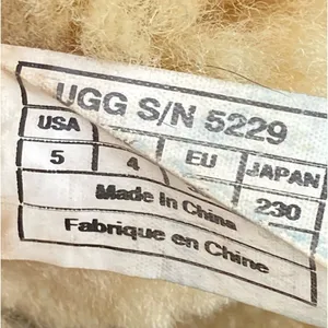 UGG Classic Chestnut Brown Boots Size 5 Genuine Leather/Sheepskin thumbnail 12