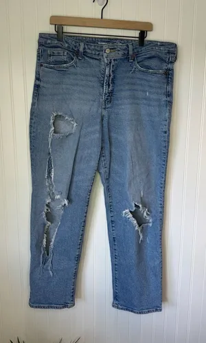 Old Navy Womens High Rise OG Loose Light Blue Jeans Distressed Smooth Pockets 16 thumbnail 1