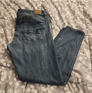 American Eagle Jeans thumbnail 1