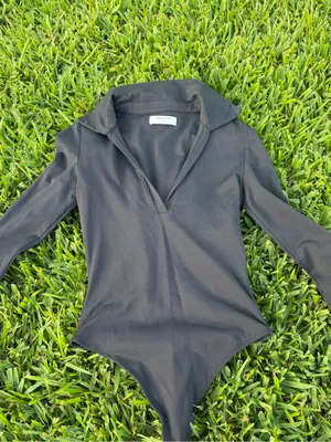 Aritzia Babaton Contour Polo Long Sleeve Bodysuit Black XS Double Layer thumbnail 7