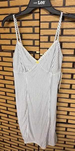Lee white and blue stripe night gown size XS thumbnail 1