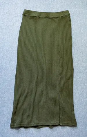 Abercrombie & Fitch Ribbed Knit Midi Skirt Size XSP in Green thumbnail 1