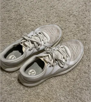 Lululemon Sneakers thumbnail 2