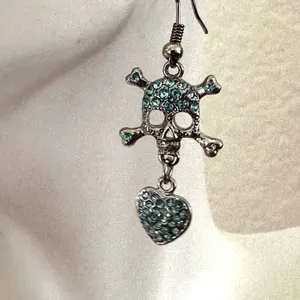 Blue skull and heart rhinestone drop earrings thumbnail 6