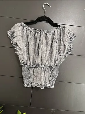 KIMCHI BLUE Gray Smocked Puff Sleeve Peasant Crop Top Tie Front Boho Sz S EUC thumbnail 2