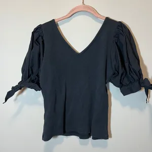 Maeve Anthropologie Black Ribbed Puff Sleeve V-Neck Tie Cuff Top Small Petite thumbnail 8