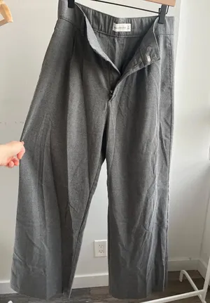 Dark gray abercrombie and fitch trouser thumbnail 1