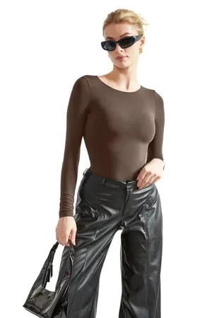 01AS.- Buttery Soft Crew Neck Bodysuit - Long Sleeve. Size Medium thumbnail 1