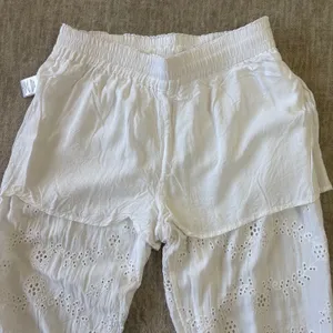 Young Fabulous &‎ Broke Eyelet Joggers Women M White Lined Pull On Boho Beach thumbnail 5