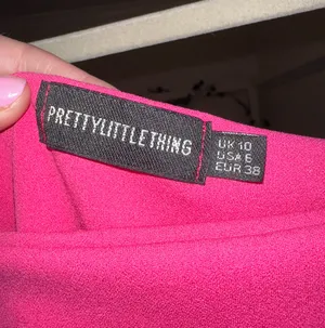 Pretty Little Thing Dress Bodycon Pink thumbnail 4