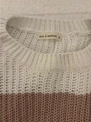 Sweater Multiple Size M thumbnail 2