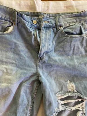 Forever 21 Ripped Jeans thumbnail 3