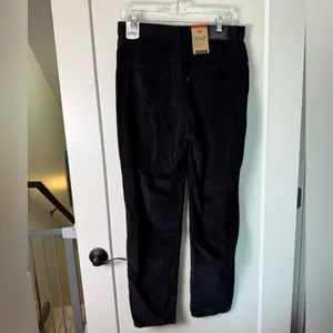 NWT Women's Levis High Waisted Mom Jean Black Corduroy Relaxed Tapered Fit 30x30 thumbnail 3