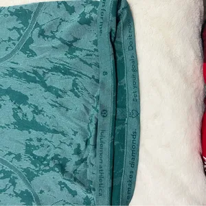 Lululemon Athletica Teal Patterned Swiftly short sleeve thumbnail 3