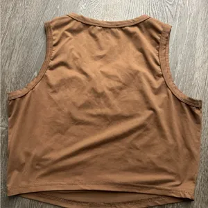 Brown crop top thumbnail 2
