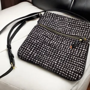 Cross body purse Black and white pattern with Gold Plated Hardware thumbnail 2