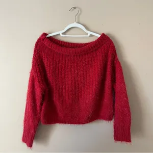WISHFUL THINKING Red Chenille Eyelash Knit Chunky Off Shoulder Sweater - Sz S/M thumbnail 7